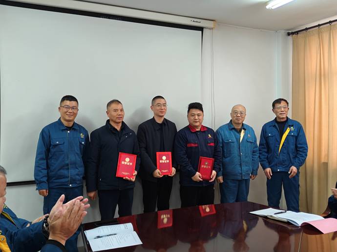 第一事業(yè)部冶化協(xié)力項目部獲銅冠冶化公司“強化意識，防控風險”...