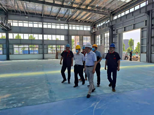 市住建局局長到獅子山項(xiàng)目調(diào)研 市住建局局長到獅子山項(xiàng)目調(diào)研