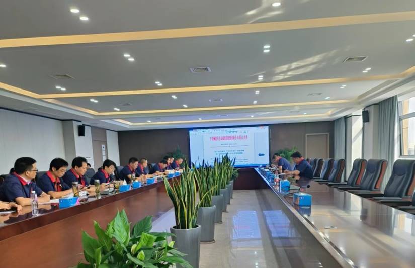 運(yùn)用浙江‘千萬工程’經(jīng)驗(yàn)案例，加強(qiáng)公司5S管理工作會(huì)議