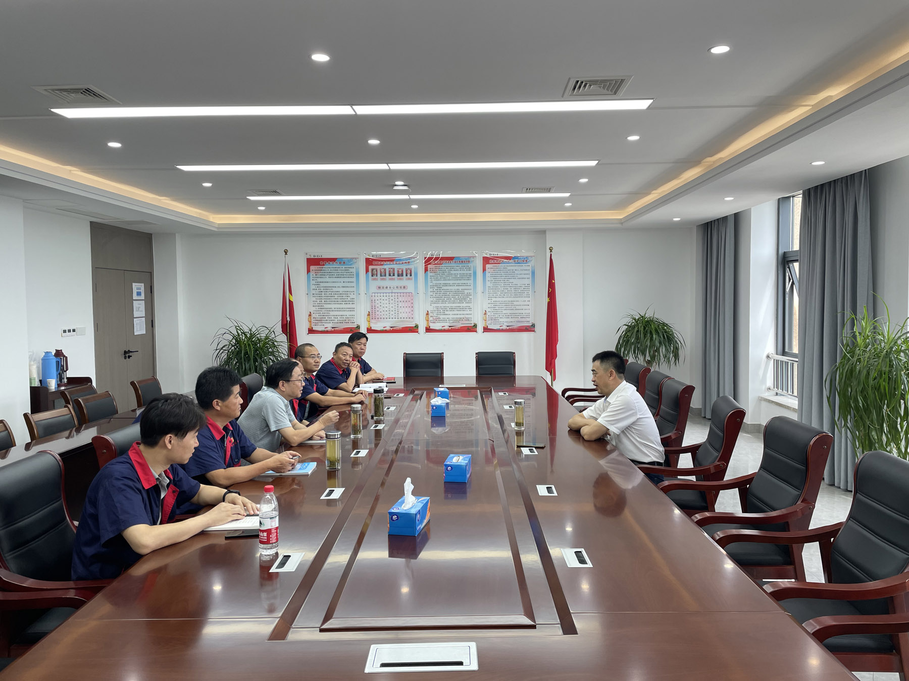 集團公司黨委委員、總工程師周俊到公司調(diào)研 