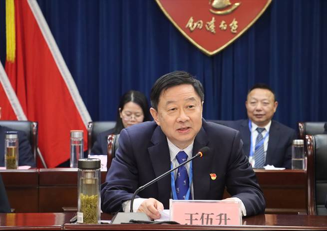 公司召開年終“五會(huì)” 公司召開年終“五會(huì)”